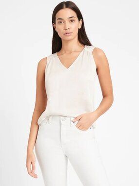 NWT Banana Republic Satin White Tank – V-Neck, Warm White